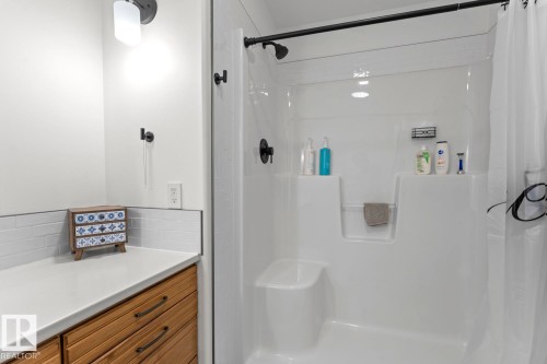 4109 40 Street, Bonnyville Town, AB - Indoor Photo Showing Bathroom