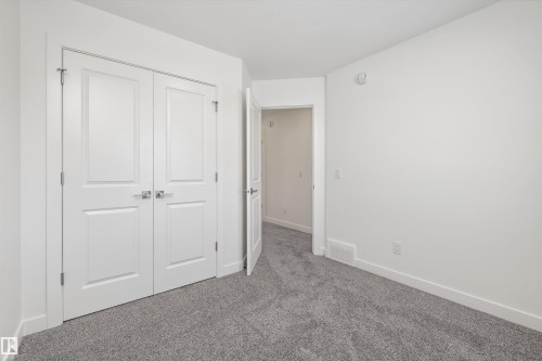 4184 Kinglet Drive Nw, Edmonton, AB - Indoor Photo Showing Other Room