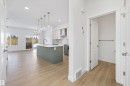 4184 Kinglet Drive Nw, Edmonton, AB  - Indoor Photo Showing Kitchen 