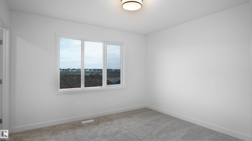7391 Keeler Crescent Sw, Edmonton, AB - Indoor Photo Showing Other Room
