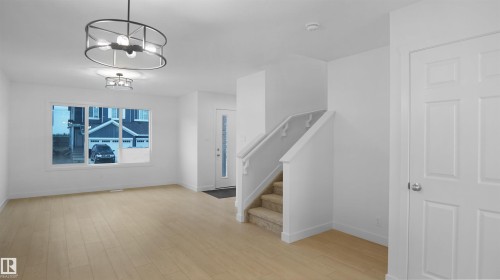 7391 Keeler Crescent Sw, Edmonton, AB - Indoor Photo Showing Other Room
