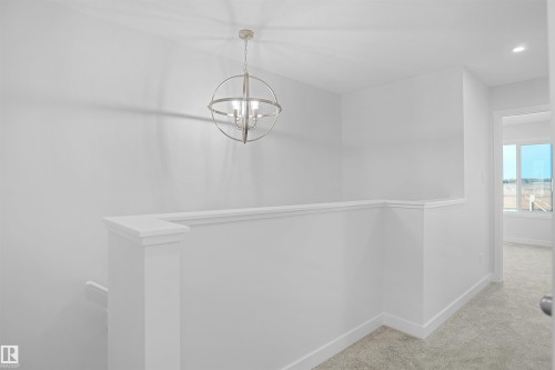 7389 Keeler Crescent Sw, Edmonton, AB - Indoor Photo Showing Other Room