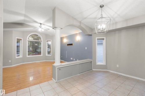 11517 83 Street Nw, Edmonton, AB - Indoor Photo Showing Other Room