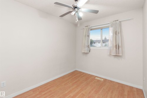 11517 83 Street Nw, Edmonton, AB - Indoor Photo Showing Other Room