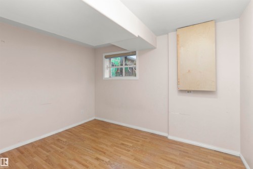 11517 83 Street Nw, Edmonton, AB - Indoor Photo Showing Other Room