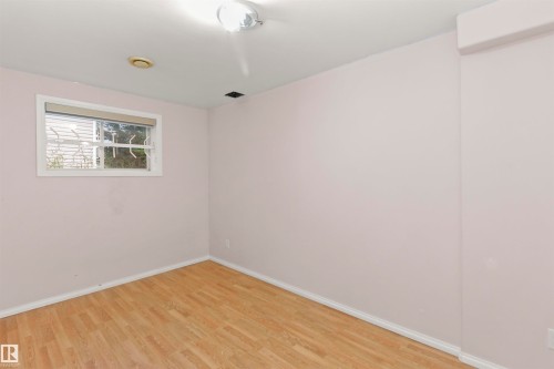 11517 83 Street Nw, Edmonton, AB - Indoor Photo Showing Other Room
