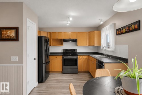 16114 43 Street Nw, Edmonton, AB - Indoor