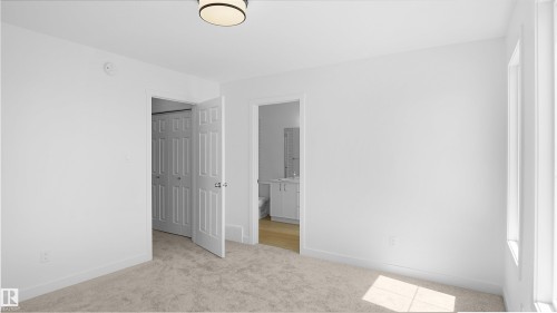 7387 Keeler Crescent Sw, Edmonton, AB - Indoor Photo Showing Other Room