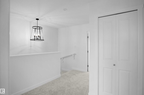 7385 Keeler Crescent Sw, Edmonton, AB - Indoor Photo Showing Other Room