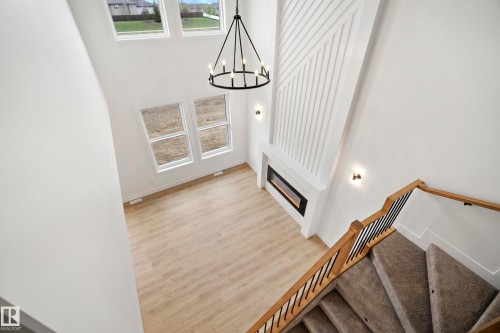 8533 223A Street Nw, Edmonton, AB - Indoor Photo Showing Other Room