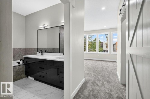 9814 155 Street Nw, Edmonton, AB - Indoor Photo Showing Bathroom
