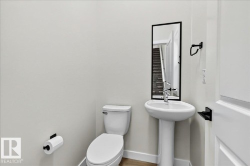 9814 155 Street Nw, Edmonton, AB - Indoor Photo Showing Bathroom