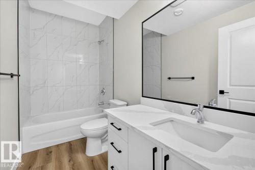 9814 155 Street Nw, Edmonton, AB - Indoor Photo Showing Bathroom