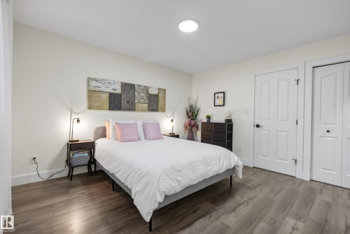 6741 162A Avenue Nw, Edmonton, AB - Indoor Photo Showing Bedroom