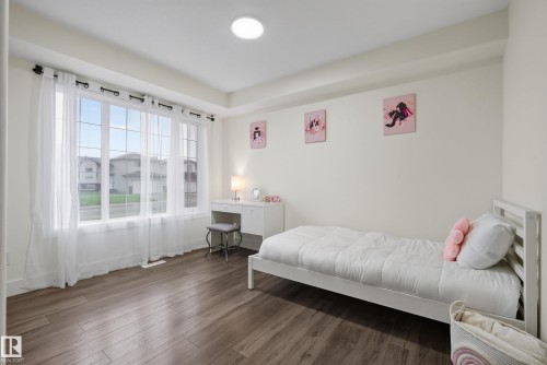 6741 162A Avenue Nw, Edmonton, AB - Indoor Photo Showing Bedroom