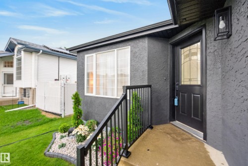 6741 162A Avenue Nw, Edmonton, AB - Outdoor With Exterior