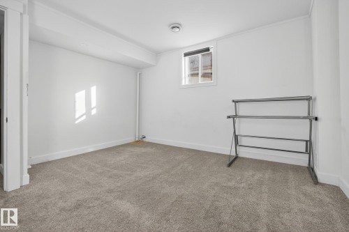 10915 67 Avenue Nw, Edmonton, AB - Indoor Photo Showing Other Room