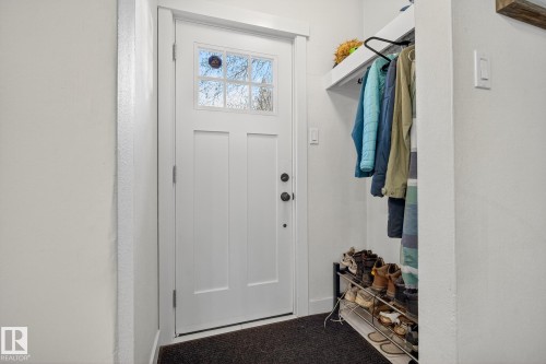 10915 67 Avenue Nw, Edmonton, AB - Indoor Photo Showing Other Room