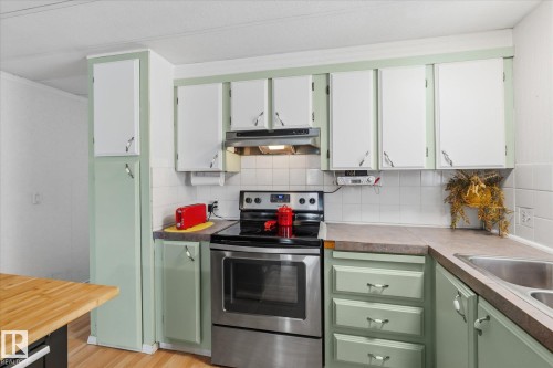 49 53222 Range Road 272, Rural Parkland County, AB - Indoor Photo Showing Kitchen