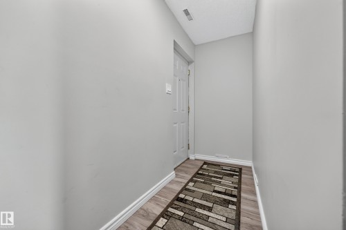 247 Lancaster Terrace Nw, Edmonton, AB - Indoor Photo Showing Other Room