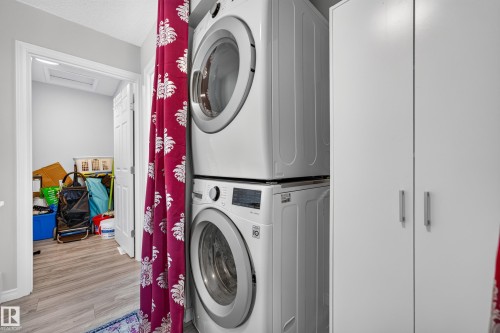 247 Lancaster Terrace Nw, Edmonton, AB - Indoor Photo Showing Laundry Room