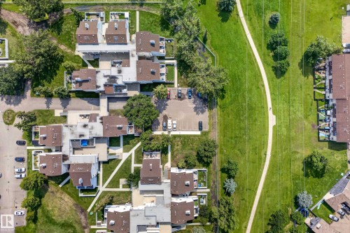 247 Lancaster Terrace Nw, Edmonton, AB -  With View