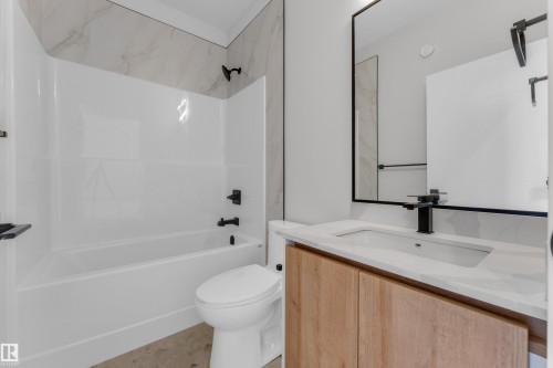 1912 48 Street Sw, Edmonton, AB - Indoor Photo Showing Bathroom