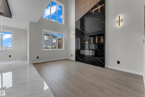 1912 48 Street Sw, Edmonton, AB - Indoor Photo Showing Other Room