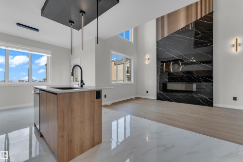 1912 48 Street Sw, Edmonton, AB - Indoor