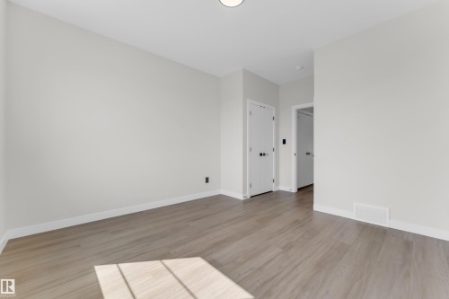 1912 48 Street Sw, Edmonton, AB - Indoor Photo Showing Other Room