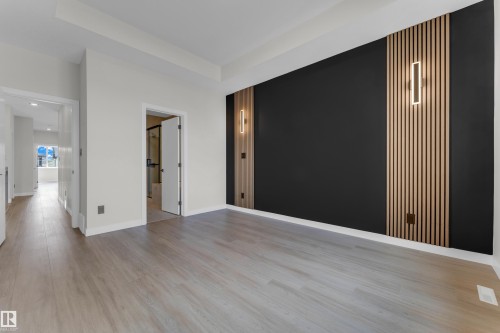 1912 48 Street Sw, Edmonton, AB - Indoor Photo Showing Other Room