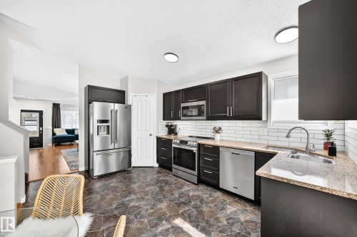 3729 131A Avenue Nw, Edmonton, AB - Indoor Photo Showing Kitchen With Stainless Steel Kitchen With Upgraded Kitchen