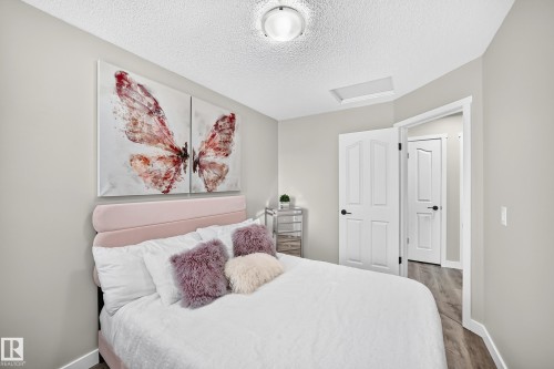 Bedroom - 3729 131A Avenue Nw, Edmonton, AB - Indoor Photo Showing Bedroom