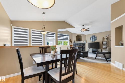 97 Foxboro Way, Sherwood Park, AB - Indoor Photo Showing Dining Room