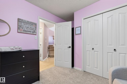 97 Foxboro Way, Sherwood Park, AB - Indoor Photo Showing Bedroom
