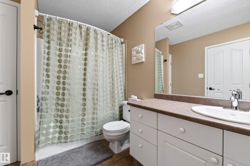 97 Foxboro Way, Sherwood Park, AB - Indoor Photo Showing Bathroom