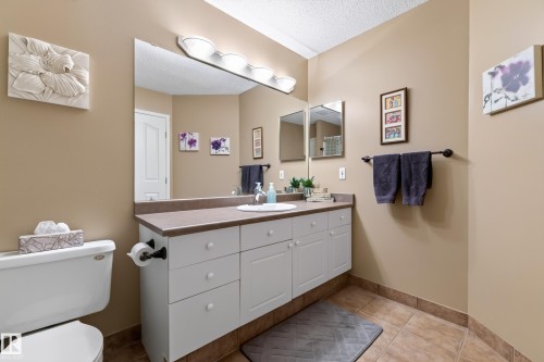 97 Foxboro Way, Sherwood Park, AB - Indoor Photo Showing Bathroom