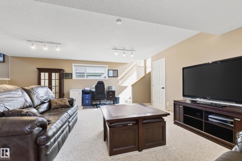 97 Foxboro Way, Sherwood Park, AB - Indoor