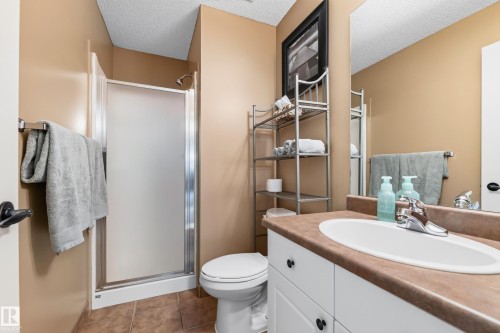 97 Foxboro Way, Sherwood Park, AB - Indoor Photo Showing Bathroom