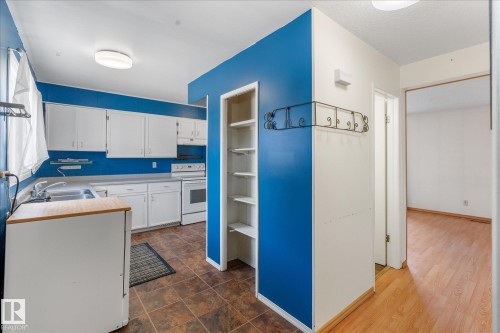 102 Spruce Glen, Spruce Grove, AB - Indoor