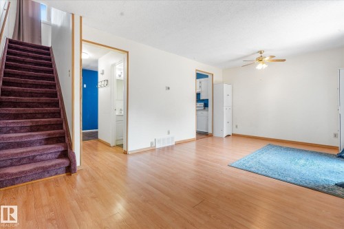 102 Spruce Glen, Spruce Grove, AB - Indoor Photo Showing Other Room