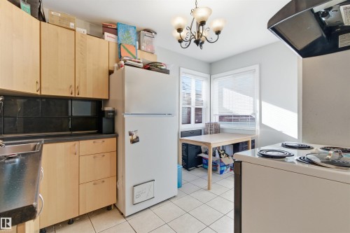 12758 117 Street Nw, Edmonton, AB - Indoor