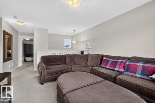 74 Everitt Dr Drive, St. Albert, AB - Indoor Photo Showing Living Room