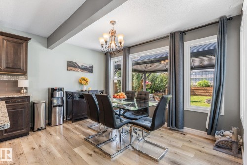 41 Meadowview Landing, Spruce Grove, AB - Indoor Photo Showing Dining Room