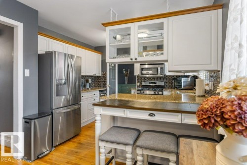 14119 73 Street Nw, Edmonton, AB - Indoor Photo Showing Kitchen