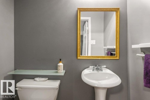 14119 73 Street Nw, Edmonton, AB - Indoor Photo Showing Bathroom