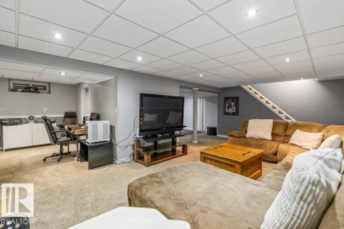 14119 73 Street Nw, Edmonton, AB - Indoor