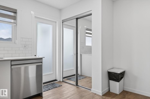 #44 1025 Secord Pm Nw, Edmonton, AB - Indoor