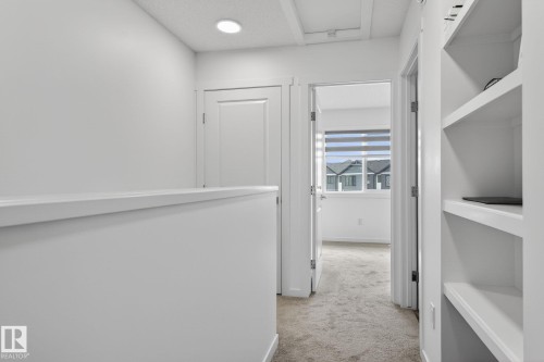 #44 1025 Secord Pm Nw, Edmonton, AB - Indoor Photo Showing Other Room