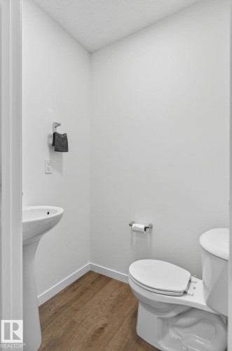 #44 1025 Secord Pm Nw, Edmonton, AB - Indoor Photo Showing Bathroom